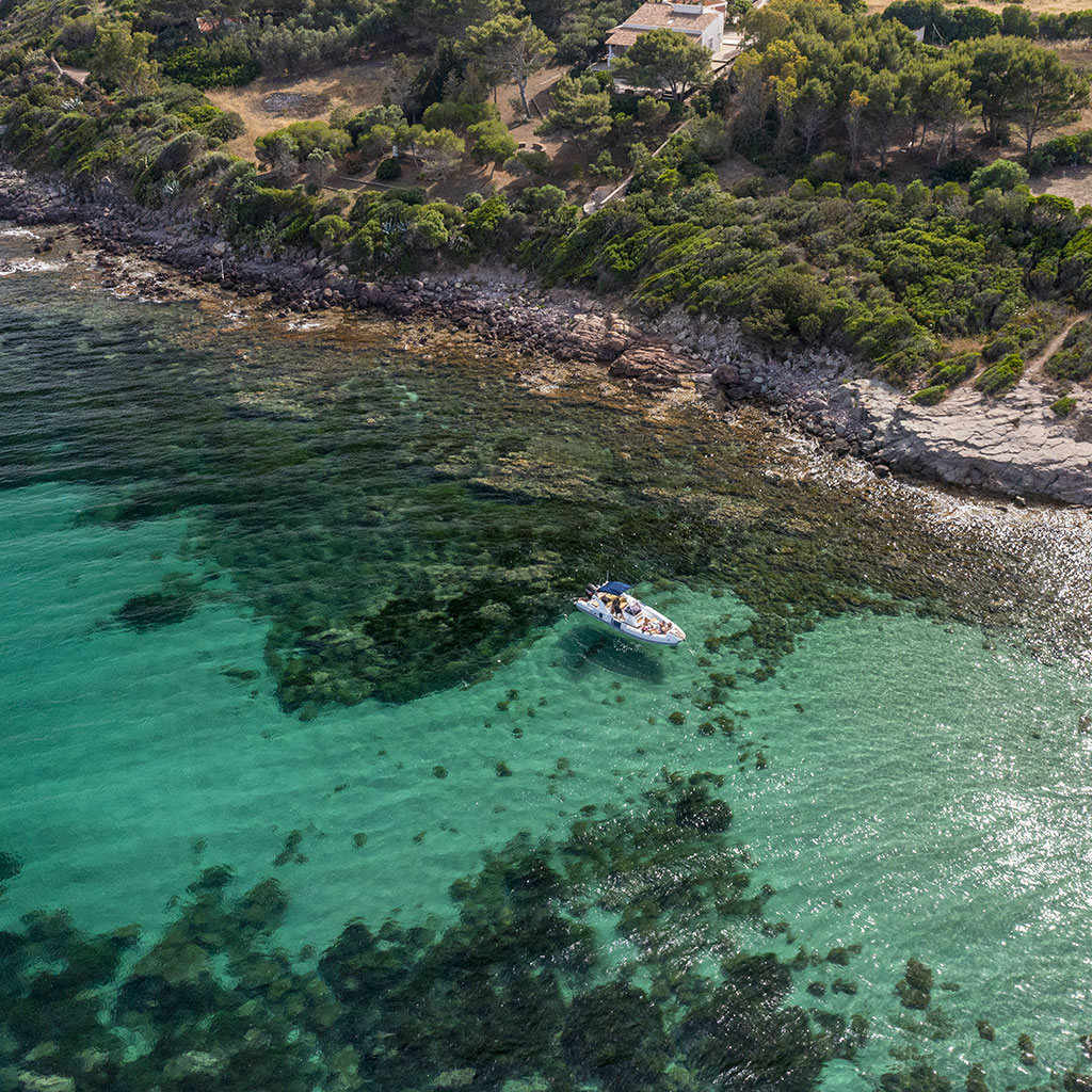 Esperienza unica nel Sulcis Iglesiente tour in mare paesaggi unici